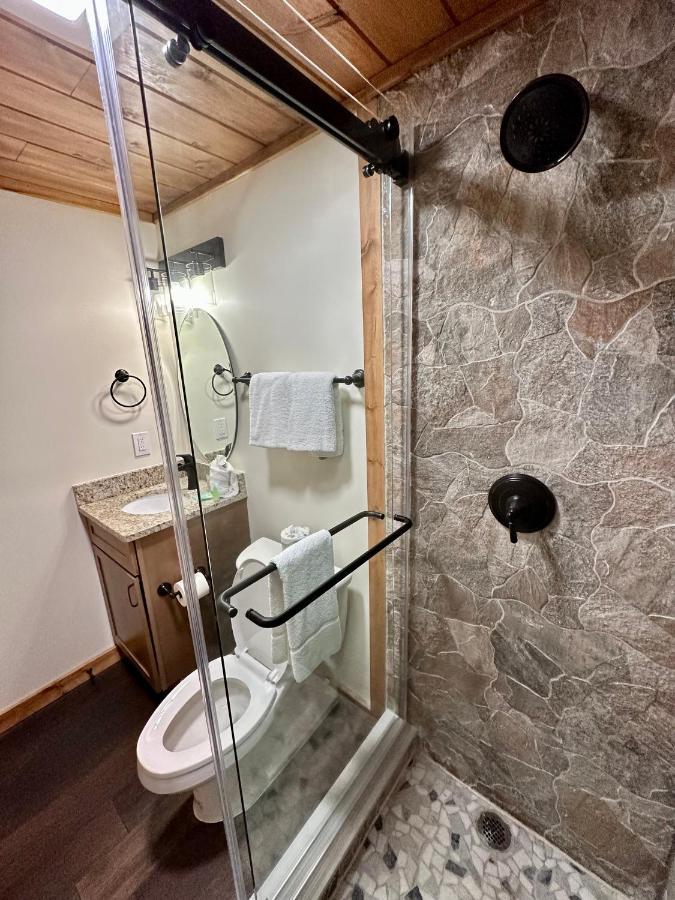 Creekfront Lodge: Brand New! Pigeon Forge Exterior foto